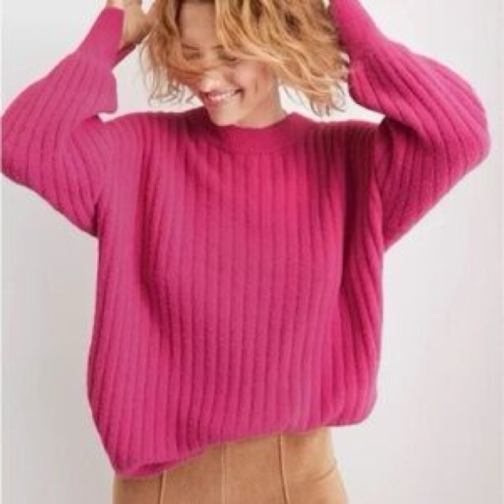 Aerie Buttercream Hot Pink Crewneck Sweater - Women’s Medium